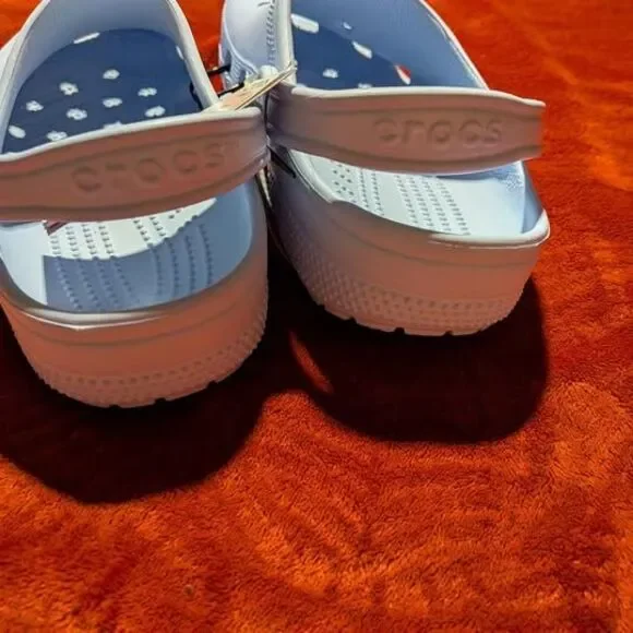 Light Blue Crocs – Size 8W / 6M – NEW with Tags - Picture 6 of 6